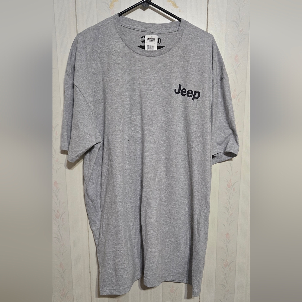 Jeep Men's Gray Tee - Short Sleeve